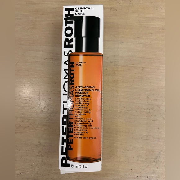 Peter Thomas Roth Anti Aging Cleansing Oil Makeup Remover 5 fl oz. - Picture 2 of 3